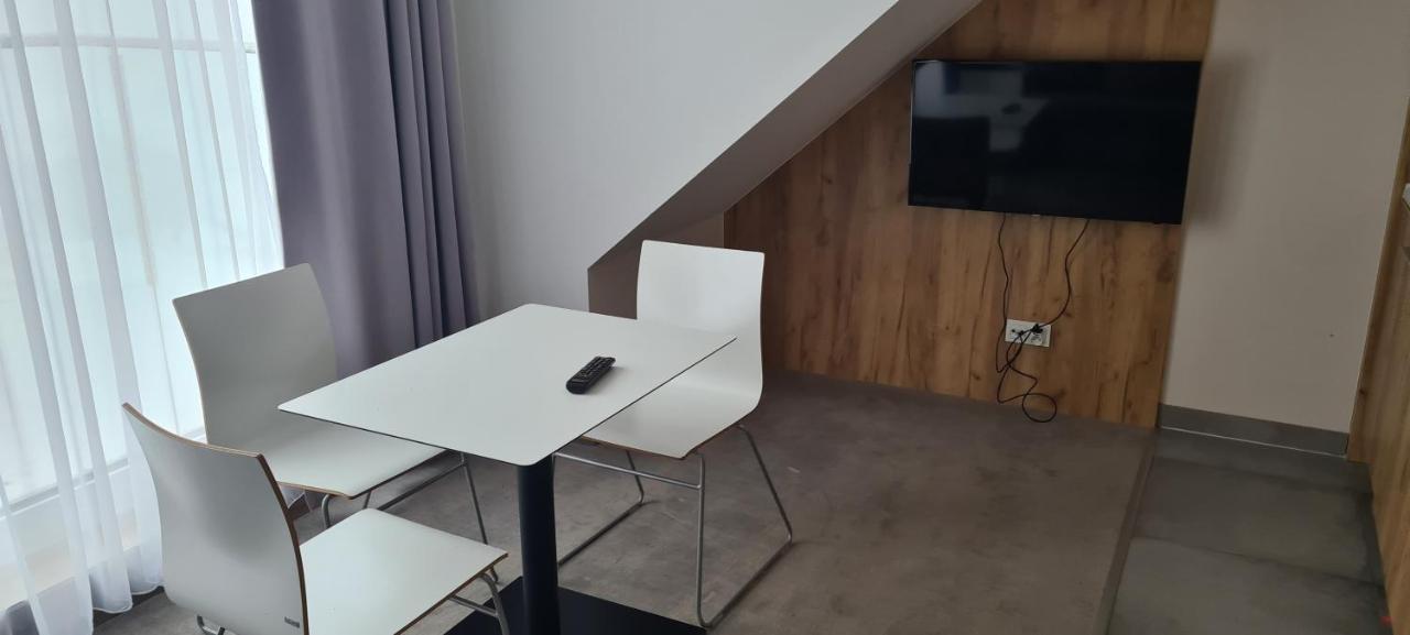 שייננה Aparthotel Apartamenty Czarna Gora 408 מראה חיצוני תמונה